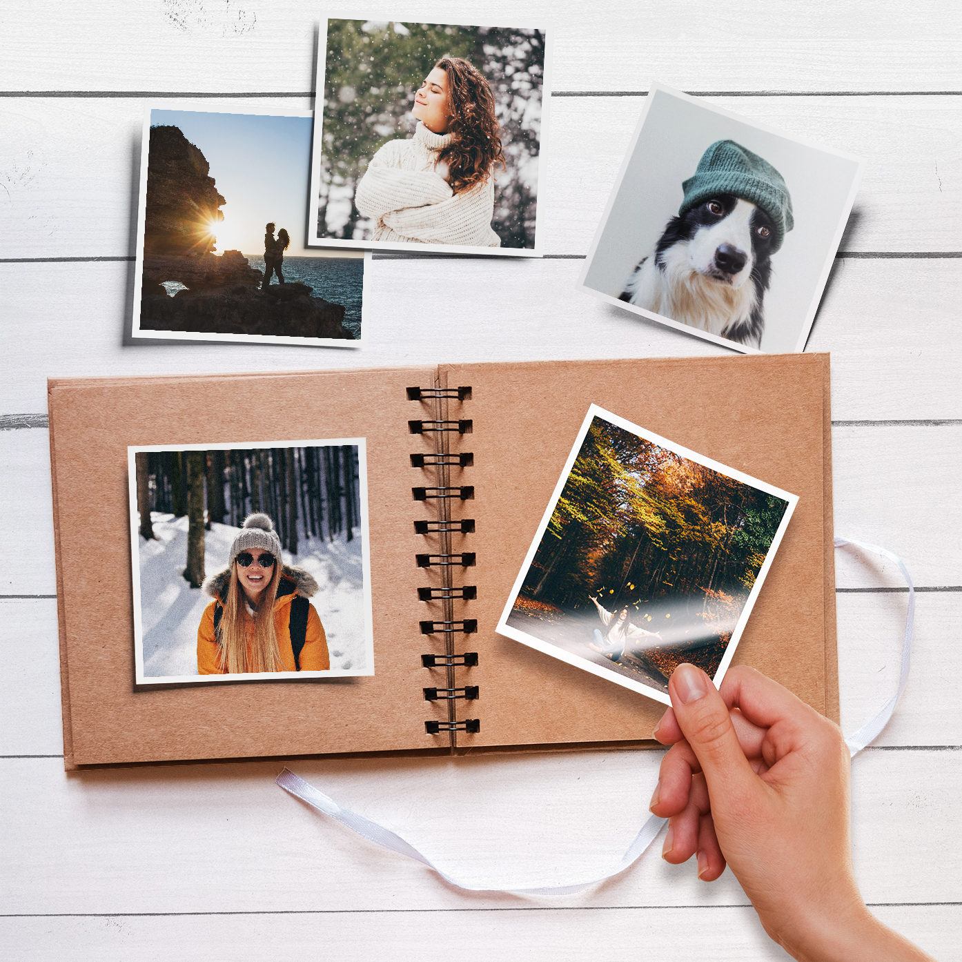 Otwarty Album mini w kolorze brązowym